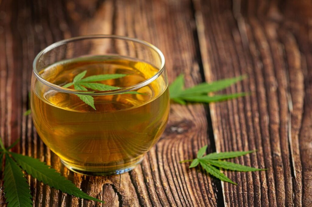 CBD Beverages: Infused Drinks and Their Effects