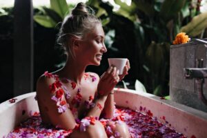 Creating a Relaxing Bath Experience with CBD