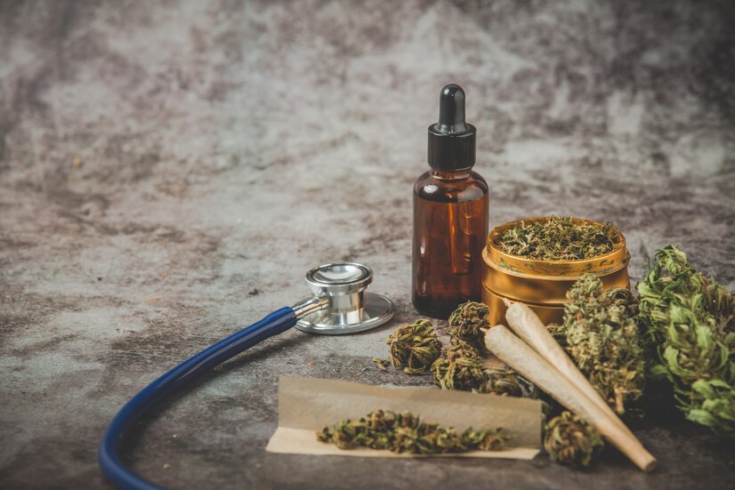 CBD vs. THC: A Detailed Comparison of Effects and Benefits
