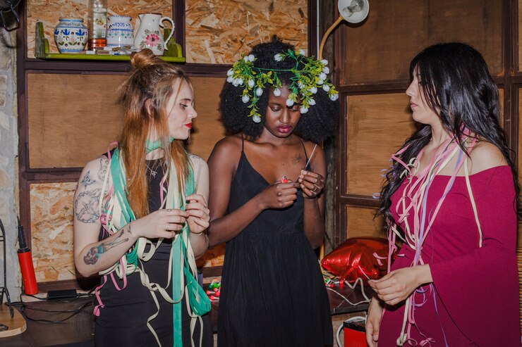 How to Host a Fashion Swap Party: A Stylish Way to Refresh Your Wardrobe