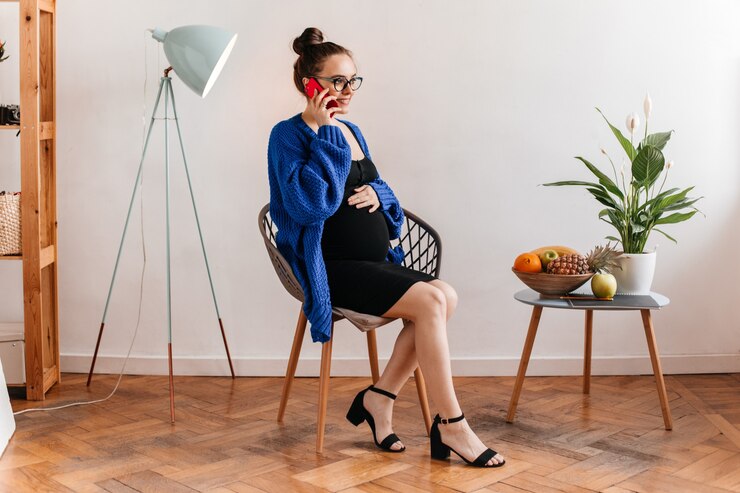 How to Stay Stylish During Pregnancy: A Complete Fashion Guide