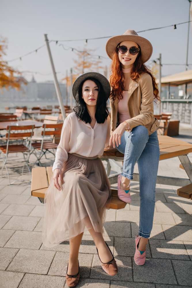 ✨ Fashion for the Fabulous 50s: Style, Confidence & Grace