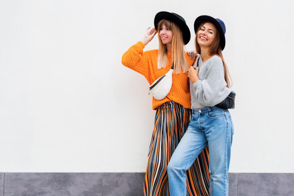 👗 Youthful Fashion for Moms: Stay Stylish, Confident & Comfortable