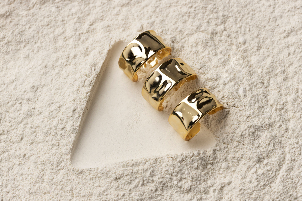  Jewelry Styling Tips for Minimalists: Less Is Always More