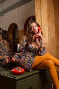 Retro Fashion Trends of the 2000s: A Comeback Worth Wearing